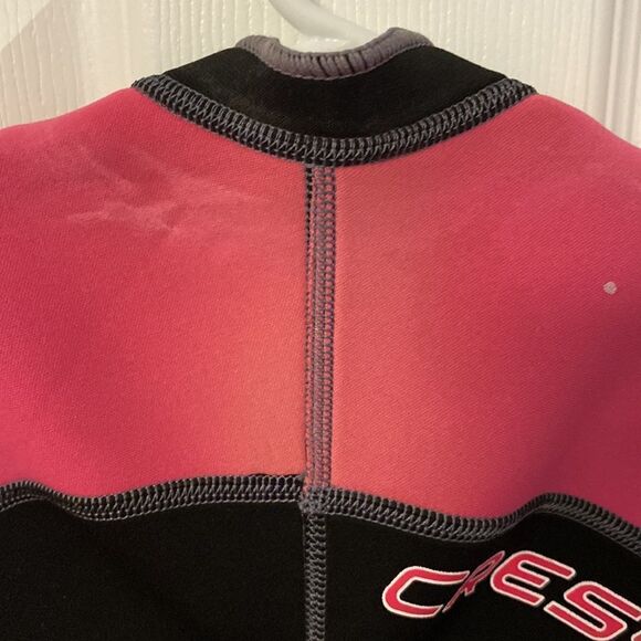 Cressida Lido kids pink 2mm short sleeve wet suit- size XS - Picture 5 of 7